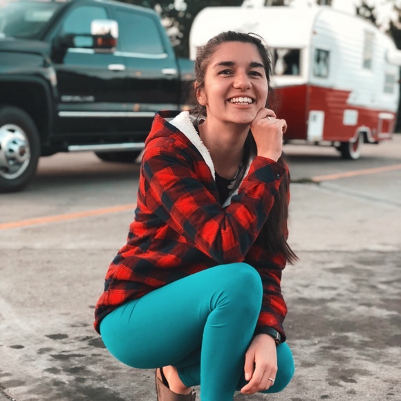 Meet your Posher, Jenna - Picture 4 of 8